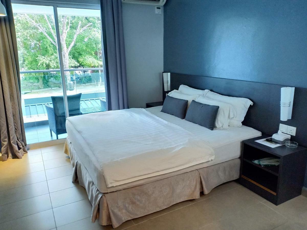 G Langkawi Motel Kuah Exteriör bild